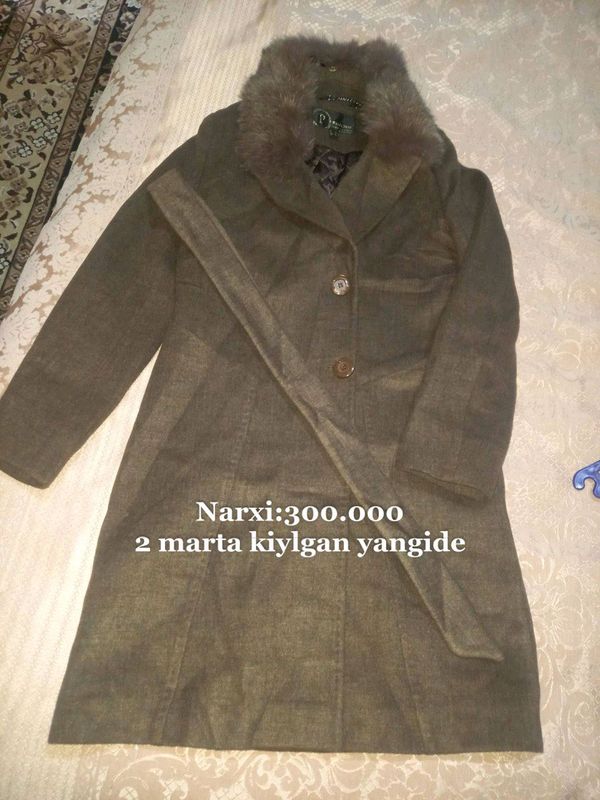 Ayollar paltosi Ayollar paltosi