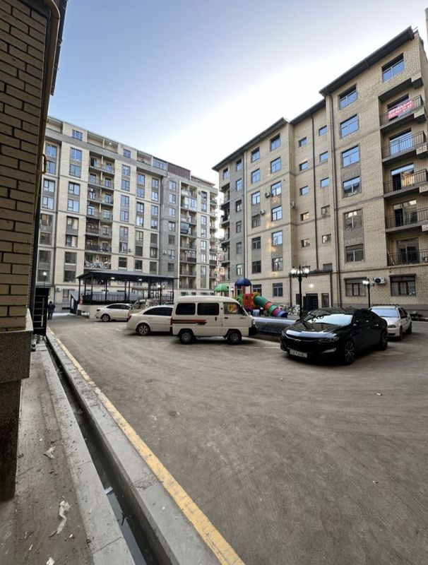 Продается 4/5/9 новостройка на Махтумкули