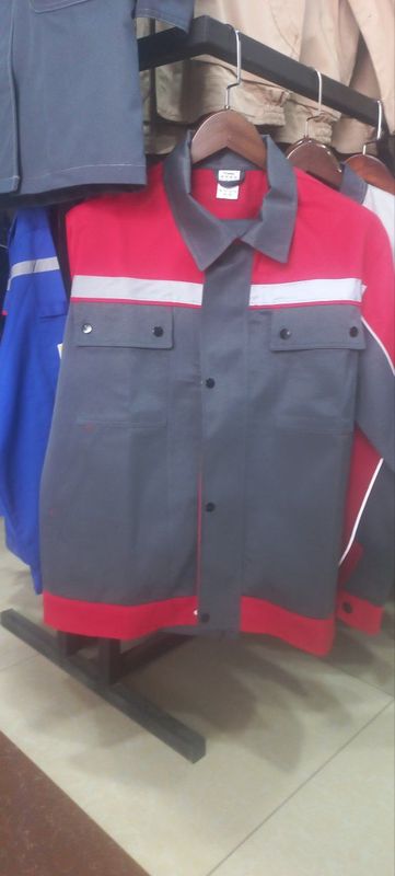 Kuzgi mavsum uchun uniformalar ishlab chiqaramiz Kuzgi mavsum uchun uniformalar ishlab chiqaramiz