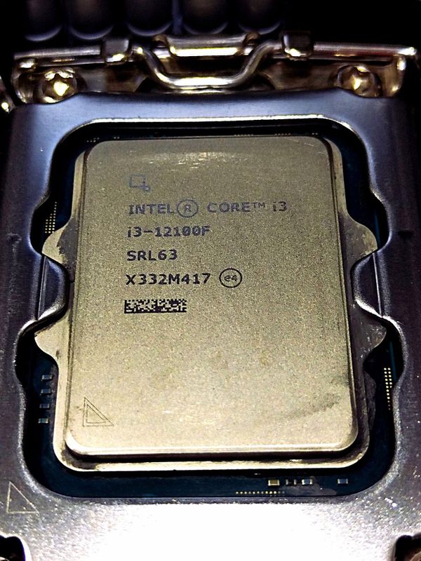 Процессор I3 12100F