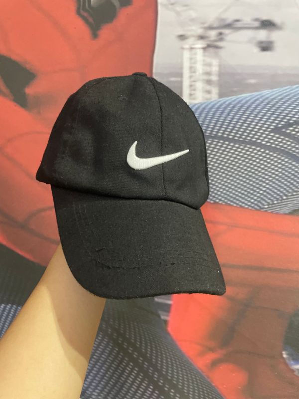 kepka nike