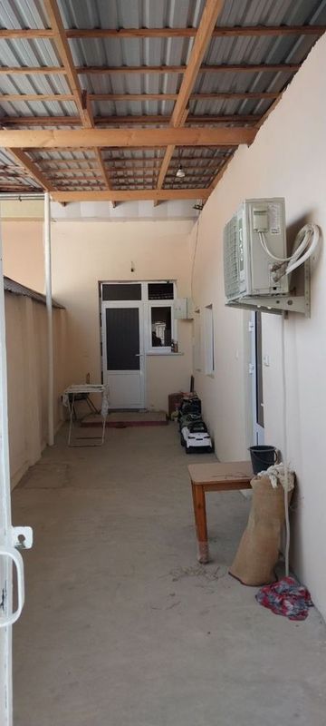 Hovli sotiladi tayyor