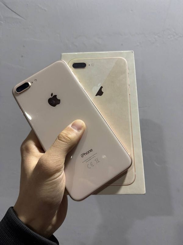 iPhone 8 Plus Gold 128GB ideal