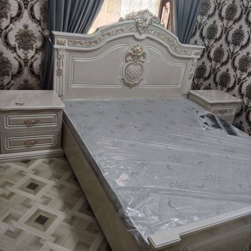Спальний гарнитур