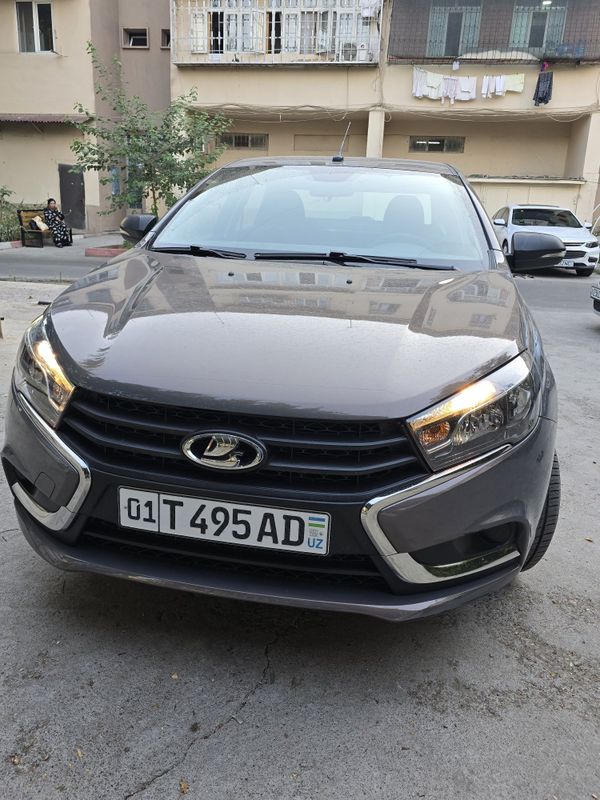Новый Lada Vesta Пробег 11000км Машина Стояла не Ездили Новый Lada Vesta Пробег 11000км Машина Стояла не Ездили