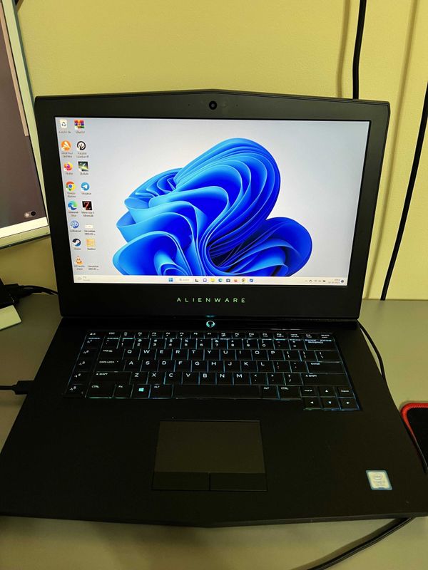 Alienware 15 R4 i7 / 32gb / 1070GTX / 1 ТБ