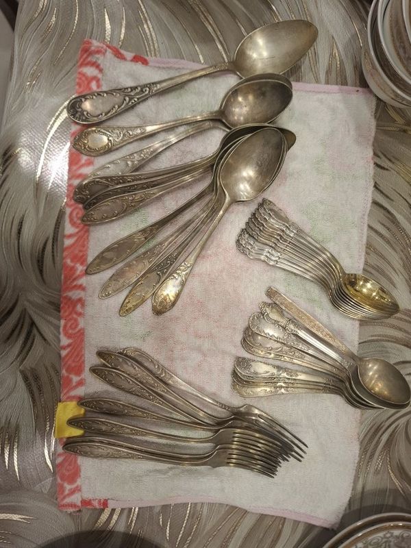 Срочно продам ложки мельхиор. Срочно продам ложки мельхиор.