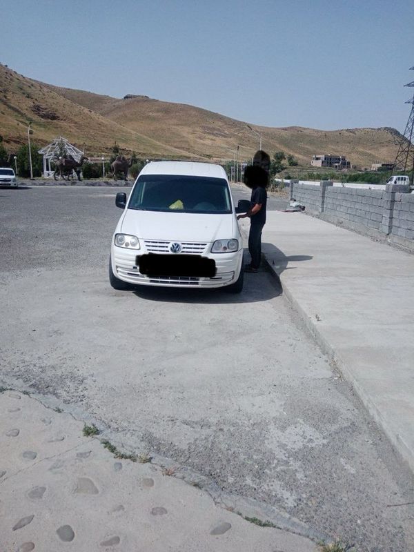 Volkswagen caddy 2008 diesil srochno Volkswagen caddy 2008 diesil srochno