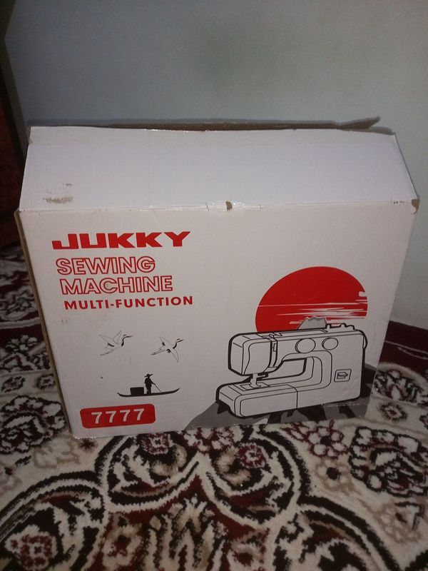 Mini mashinka sotiladi holati yangi kelishiladi Mini mashinka sotiladi holati yangi kelishiladi
