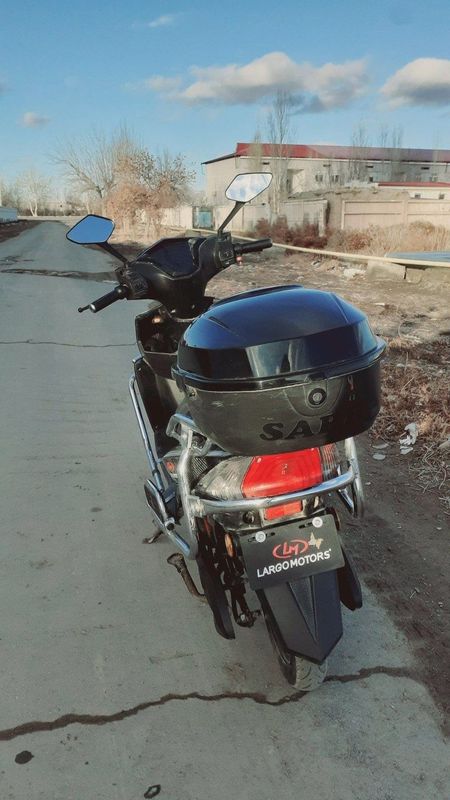 Skuter sotiladi elektr toliq zoryatkada 70km yuradi Skuter sotiladi elektr toliq zoryatkada 70km yuradi