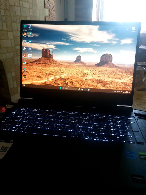 HP VICTUS GAMING LAPTOP HP VICTUS GAMING LAPTOP
