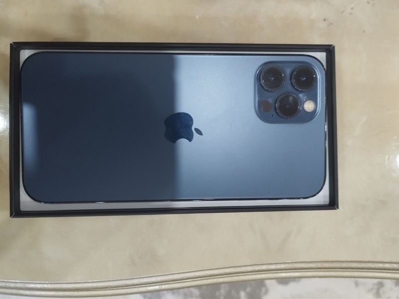 Iphone 12 pro . Iphone 12 pro .