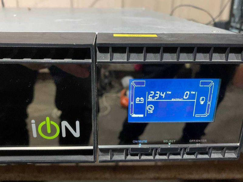 ИБП UPS ION 1600 Ватт