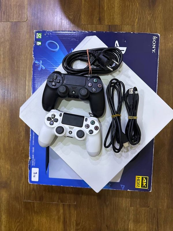 Playstation 4 pro Playstation 4 pro