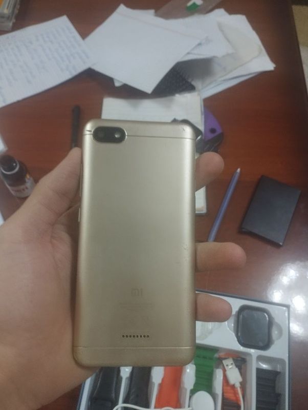 Redmi 6 sotiladi