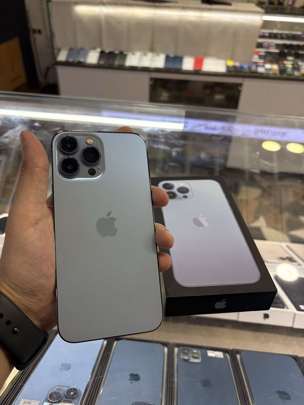iPhone 13 Pro Max 256 gb blue iPhone 13 Pro Max 256 gb blue