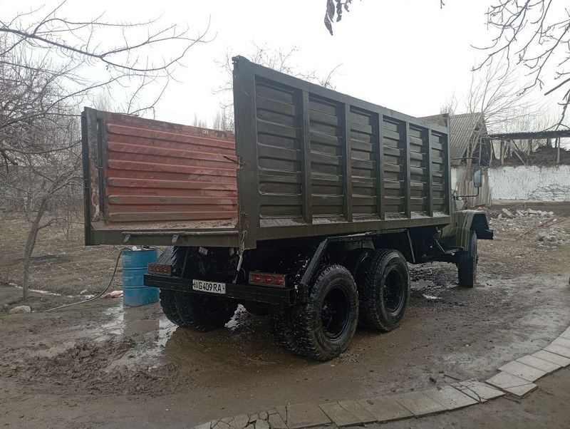 Zil 131 samosval sotiladi. 1991 yil