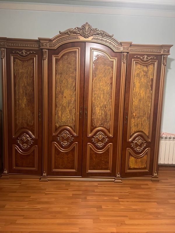Спальни мебель яхши холатда Тошкент шахар жойлашга Спальни мебель яхши холатда Тошкент шахар жойлашга
