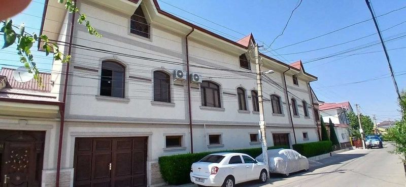 Олтинтепа махалля(Циолковского).Продам 2дома на 17сотках.Фасад 28м*61м Олтинтепа махалля(Циолковского).Продам 2дома на 17сотках.Фасад 28м*61м
