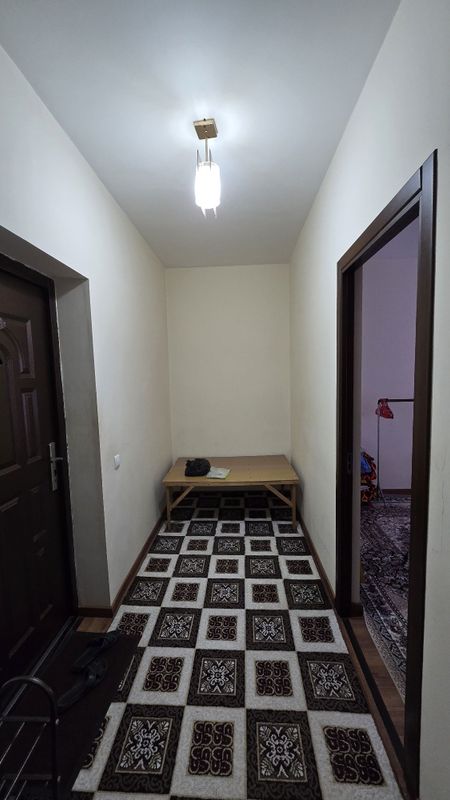 Choshtepa 1 xona 4 etaj oilaga va akratni qizlar bollarga berildi 300$