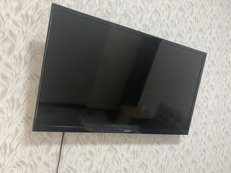Televizor sotladi 32dg Televizor sotladi 32dg