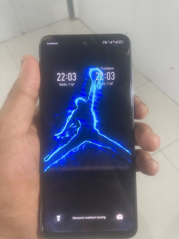Infiniks hot 40 i