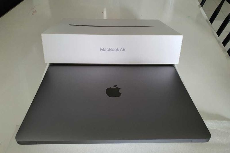 MacBook Pro M1 2023 Space Gray Retina ideal 100% ! MacBook Pro M1 2023 Space Gray Retina ideal 100% !