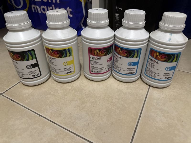 Продаюся краски доя принтера epson. Продаюся краски доя принтера epson.