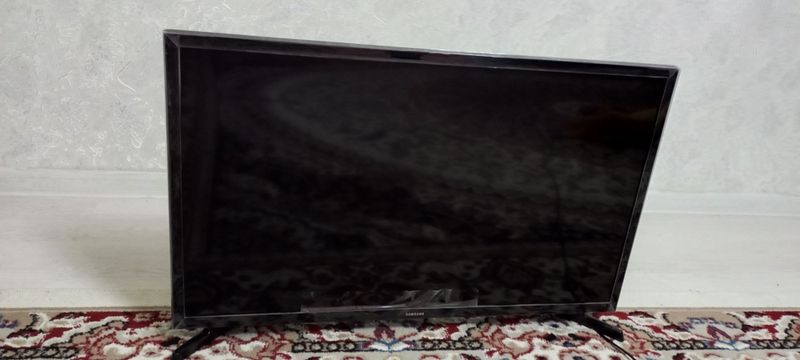 32 TV samsung yangi 150$