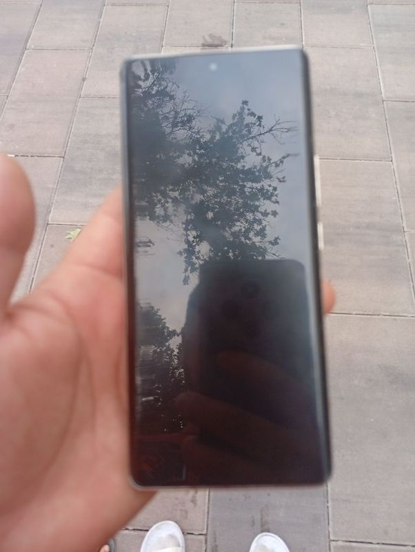 Zero 30 yangi telifon