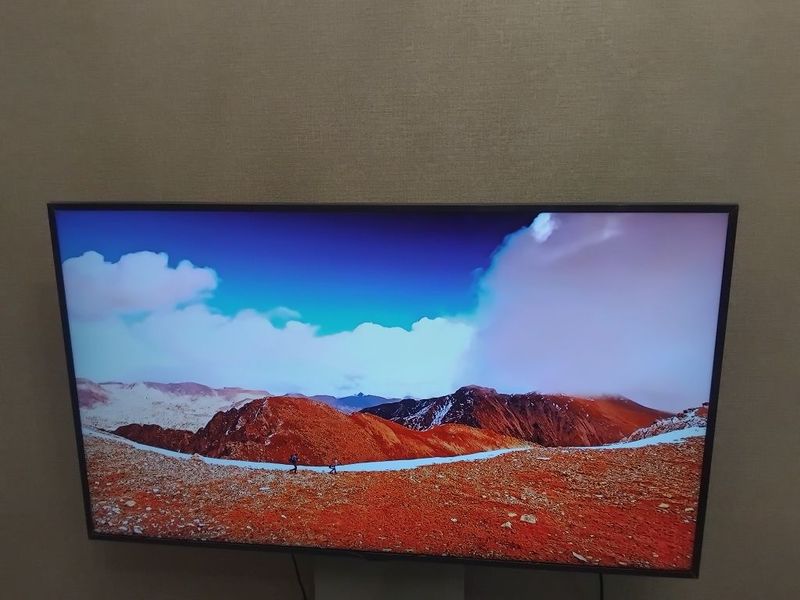 Samsung 50' 4K UHD TV Samsung 50' 4K UHD TV