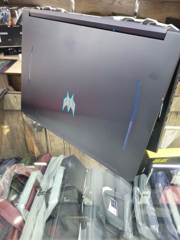 Acer Predator I7 10750H