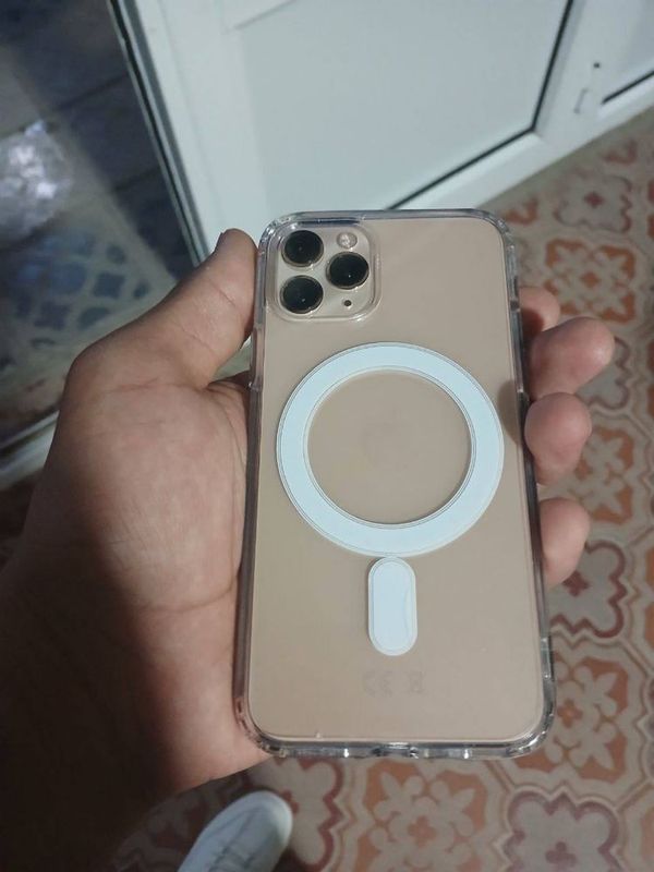 Iphon 11 pro srochna sotiladi Iphon 11 pro srochna sotiladi