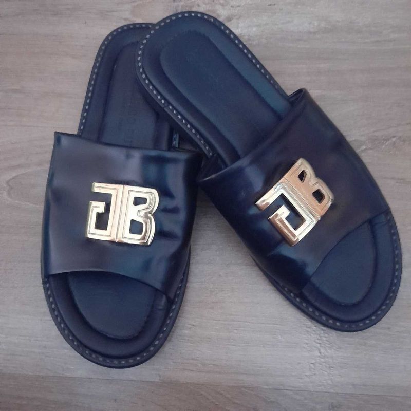 Кожаные шлепанцы 40-41р / Gianfranco Butteri / Made in Italy Кожаные шлепанцы 40-41р / Gianfranco Butteri / Made in Italy