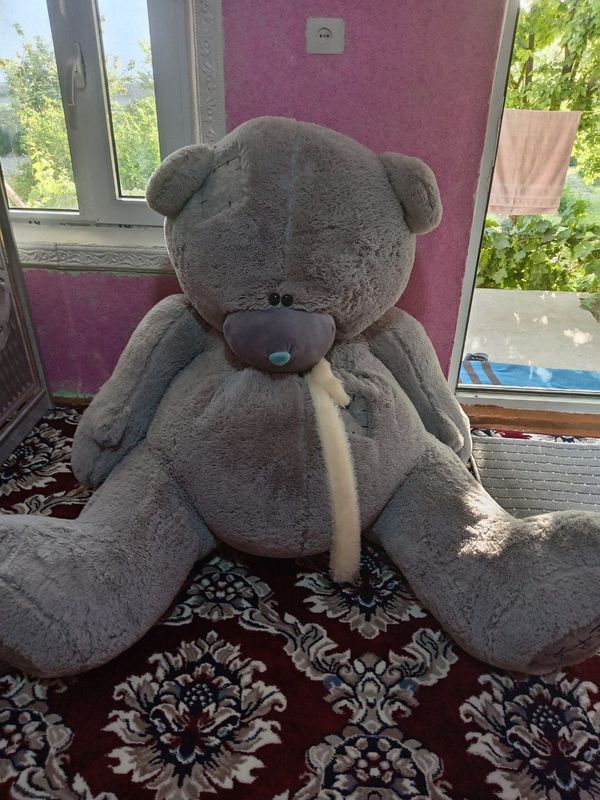 Tedi ayiqchasi sotiladi boyi 2 metr yangi hali narxini kelishamiz Tedi ayiqchasi sotiladi boyi 2 metr yangi hali narxini kelishamiz