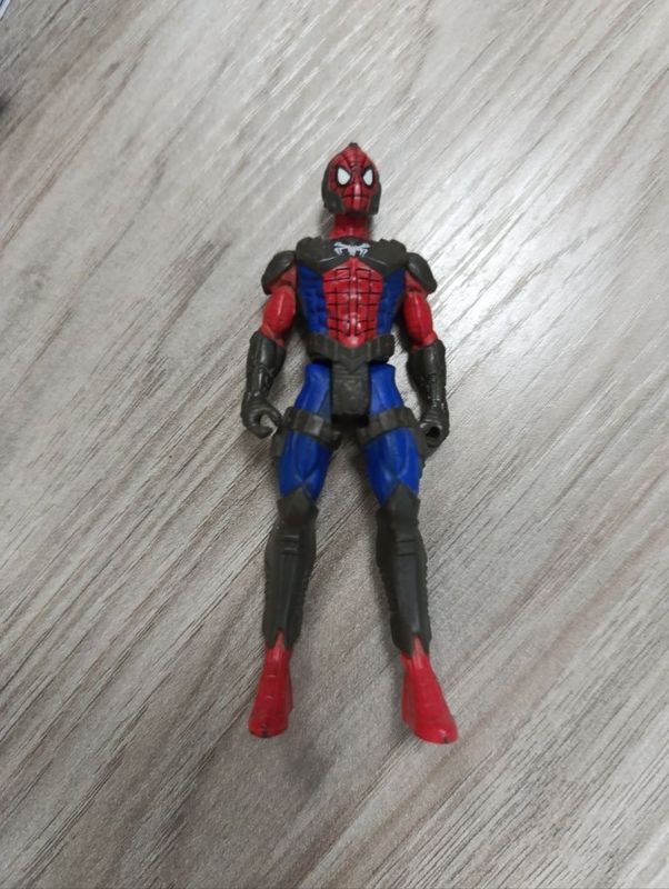 Фигурка Человека Паука, Hasbro 2011 Фигурка Человека Паука, Hasbro 2011