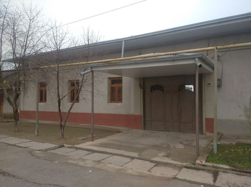 Xasanboyda Uchastka 6 sotiq tayyor yaxshashga uylari bilan Xasanboyda Uchastka 6 sotiq tayyor yaxshashga uylari bilan