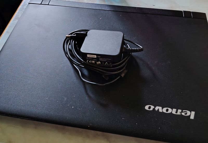 Ноутбук lenovo продаётся Ноутбук lenovo продаётся