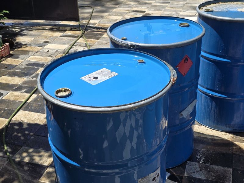 Бочки 10 штук пустые по 160 000 сум Бочки 10 штук пустые по 160 000 сум