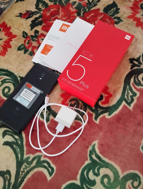 Xiaomi Redmi 5 Plus Xiaomi Redmi 5 Plus