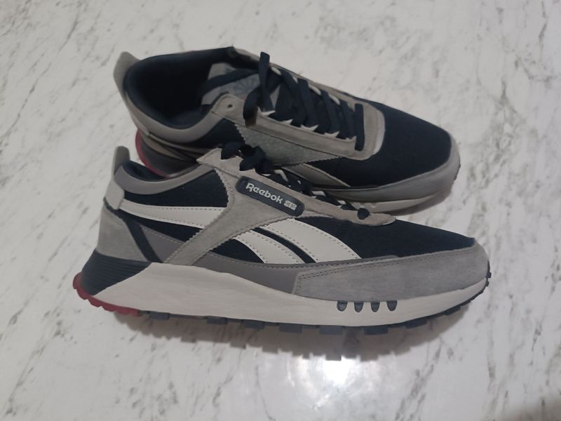 Reebok красовки новые Reebok красовки новые