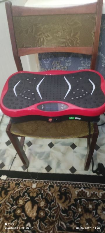Продам вибро платформа для фитнеса