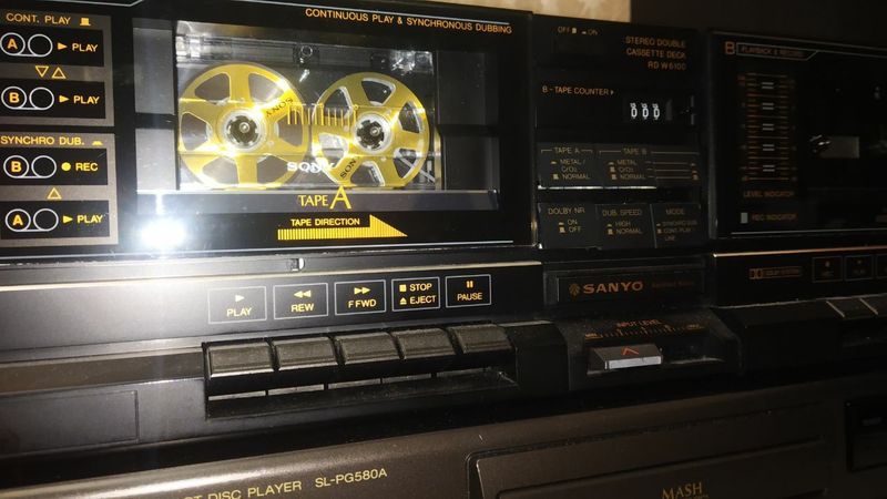 Продам магнитофонную кассету DENON Продам магнитофонную кассету DENON