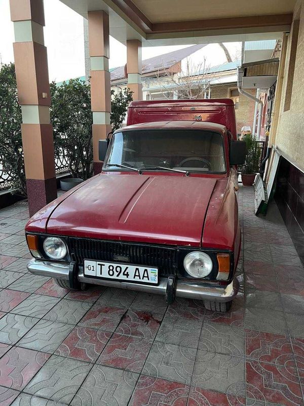 Kombi maskvich 2137 yurib turibdi. Xolati yaxshi. Narxini kelishamiz.