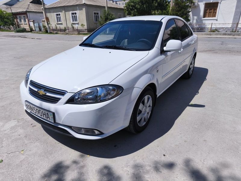 Продается Lacetti 2 механика Продается Lacetti 2 механика