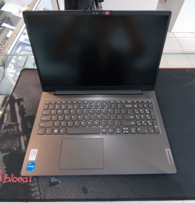 LENOVO V15 I5 12 pokolenya SKIDKAX LENOVO V15 I5 12 pokolenya SKIDKAX