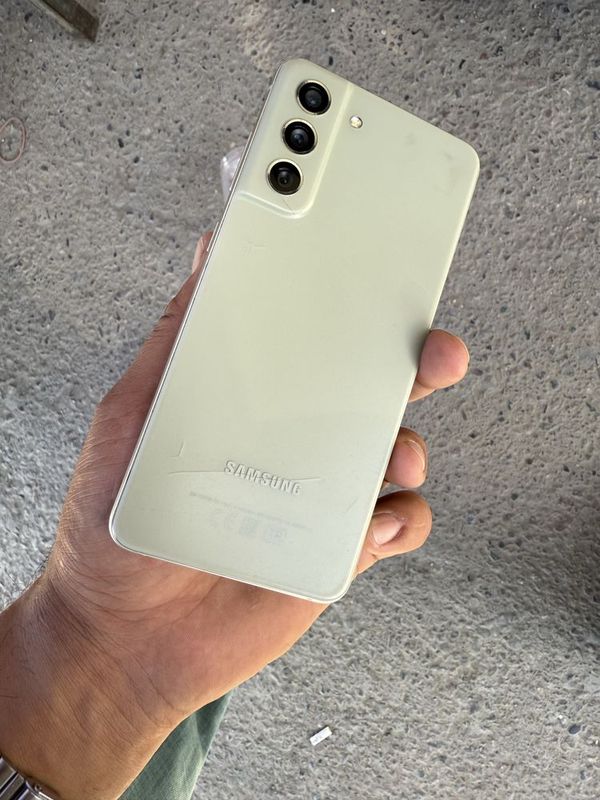 Samsung s21 fe 128 gb Samsung s21 fe 128 gb