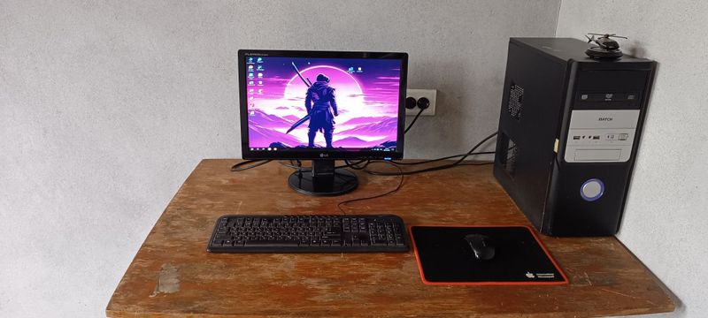 Kompyuter ofis uchun windows 10 o'rnatilgan 4ram Kompyuter ofis uchun windows 10 o'rnatilgan 4ram