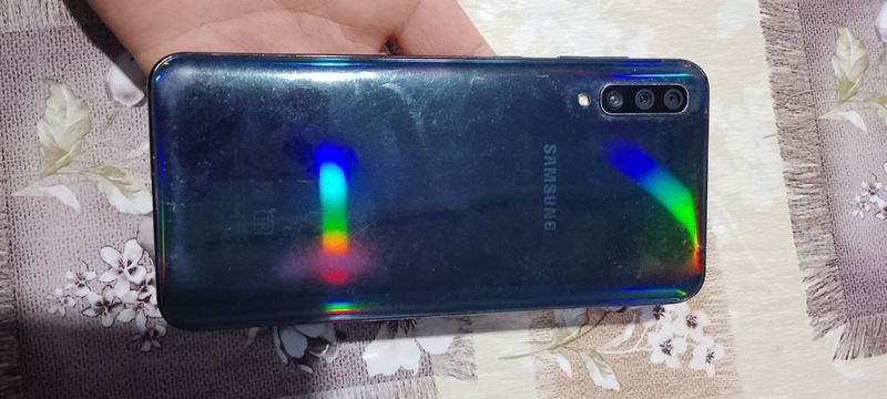 Samsung A50 holati zoʻr