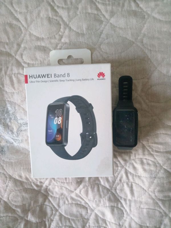 умные чисы Huawei band 8 умные чисы Huawei band 8